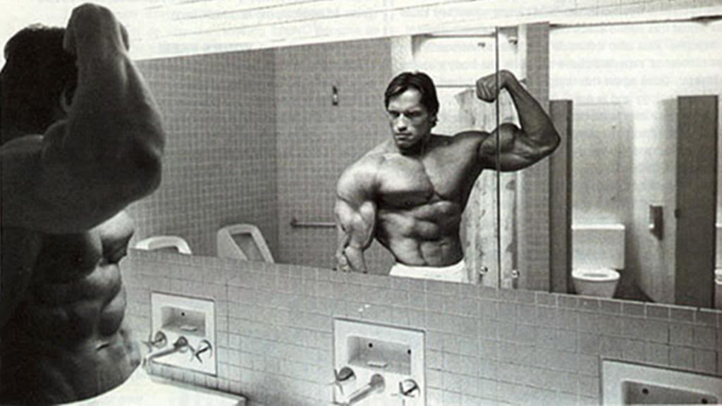 Arnold-Flexing-Mirror