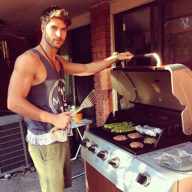 Hot-Guys-Cooking-EMGN6