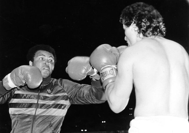 Мохаммед Али vs Дейв Семенко, 12 июня 1983 года, Эдмонтон, Канада