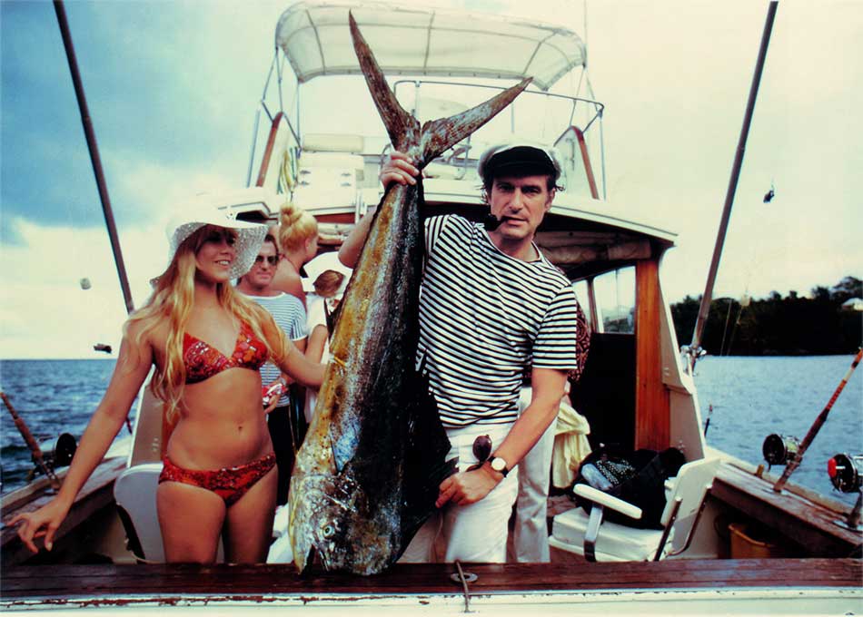 Хью Хефнер и Барби Бентон на рыбалке, Майами, 1970