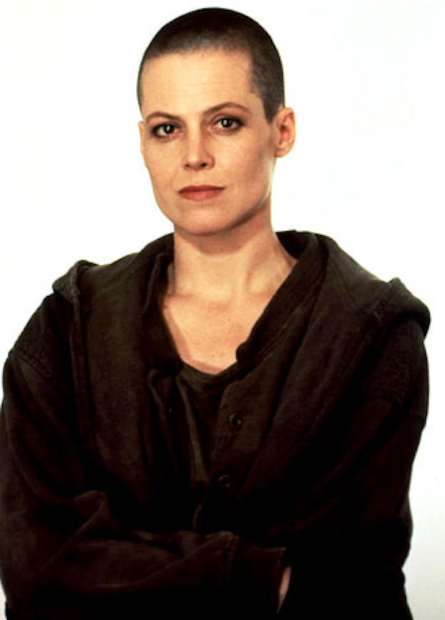 2011-08-08-17-24-55-5-actress-sigourney-weaver-had-a-shaved-head-for-her